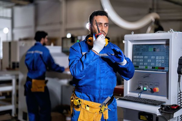 Dépoussiéreur industriel : un indispensable pour une meilleure qualité de l'air et moins de risques de santé en industrie !